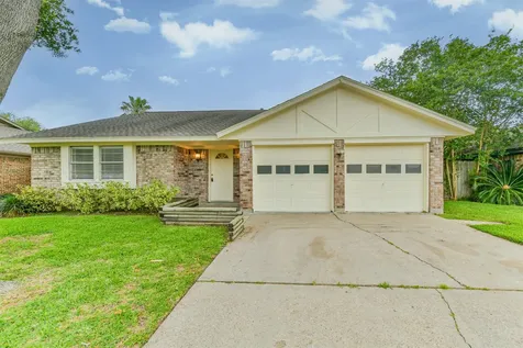 2230 E Clare Street Deer Park TX 77536