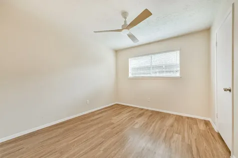 2230 E Clare Street Deer Park TX 77536