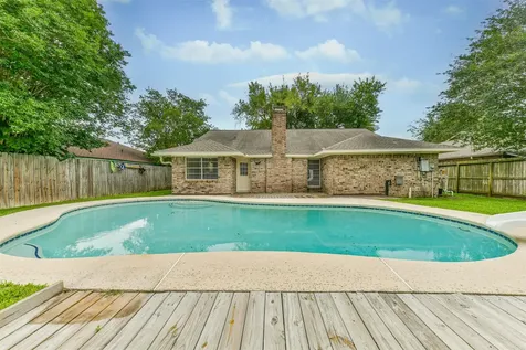 2230 E Clare Street Deer Park TX 77536
