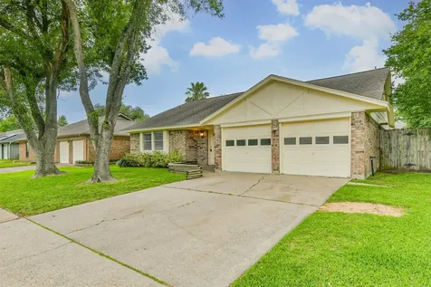 2230 E Clare Street Deer Park TX 77536