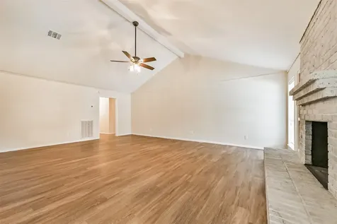 2230 E Clare Street Deer Park TX 77536