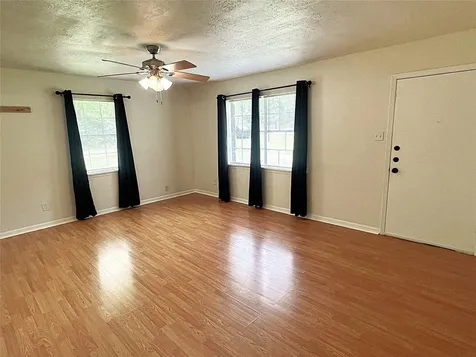 560 Beverly Drive Shepherd TX 77371