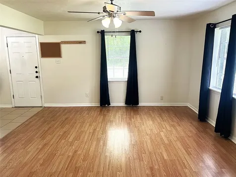 560 Beverly Drive Shepherd TX 77371