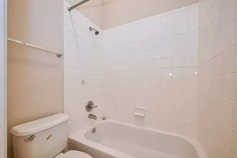 3318 Thistlegrove Lane Sugar Land TX 77498