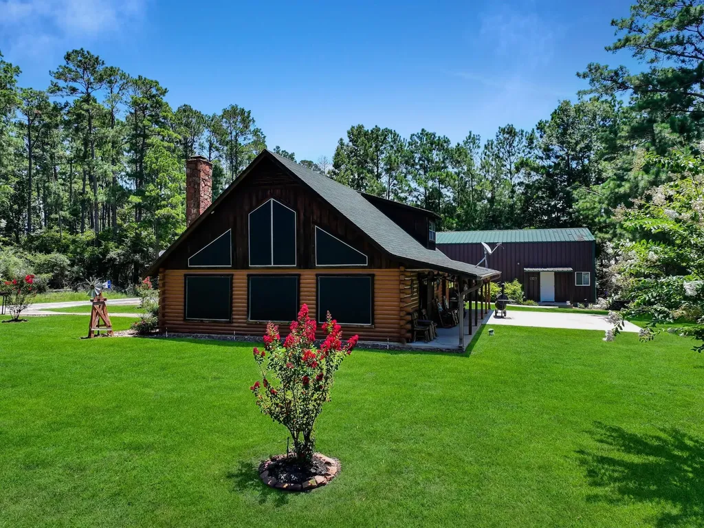 1461 Beachrock Drive Brookeland TX 75931