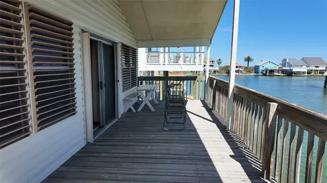 16533 Tampico Way Galveston TX 77554