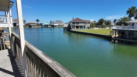 16533 Tampico Way Galveston TX 77554