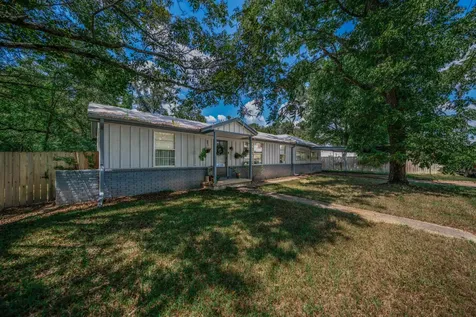 1511 Teachers Ridge Diana TX 75640