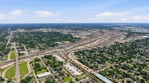 2510 Sakowitz Street Houston TX 77020