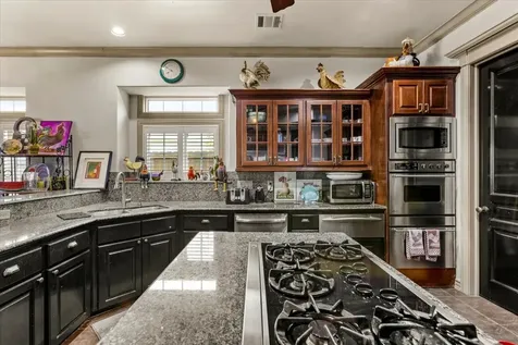 3039 Bayshore Drive Bacliff TX 77518