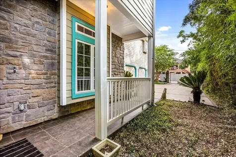 3039 Bayshore Drive Bacliff TX 77518