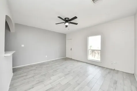 10217 Teneha Drive B Houston TX 77033