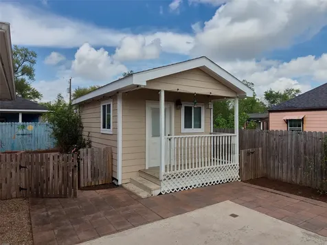 4219 Redbud Street SW Houston TX 77051