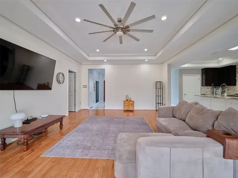 4219 Redbud Street SW Houston TX 77051