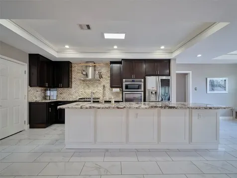 4219 Redbud Street SW Houston TX 77051