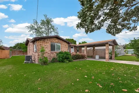 521 N Vionett Lane Texas City TX 77591