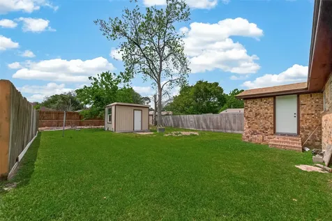 521 N Vionett Lane Texas City TX 77591