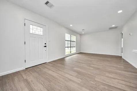 6522 Belarbor Street Houston TX 77087