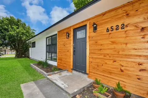 6522 Belarbor Street Houston TX 77087