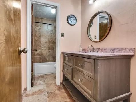 6715 Sandy Oaks Drive Houston TX 77050