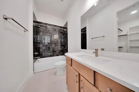 1135 Lake Pointe Parkway Sugar Land TX 77478