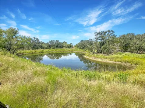 1345 Davis Road Muldoon TX 78949