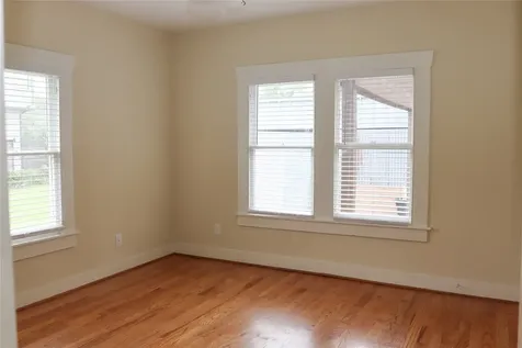 220 W 16th Street Houston TX 77008
