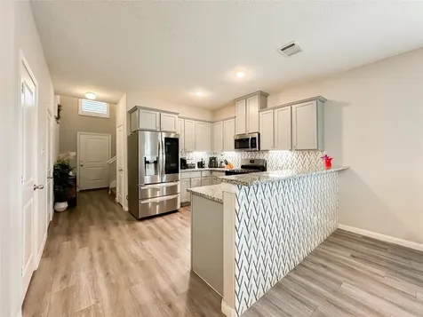 727 Road 5105 Cleveland TX 77327