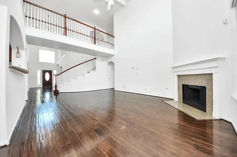 207 Carlie Way Stafford TX 77477