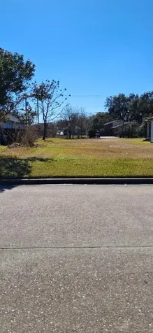8 8th Avenue N Texas City TX 77590
