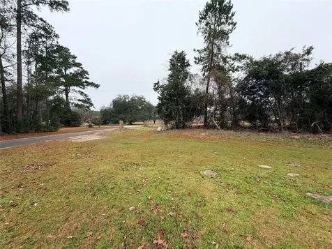 385 County Road 4547 Spurger TX 77660