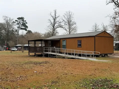 385 County Road 4547 Spurger TX 77660