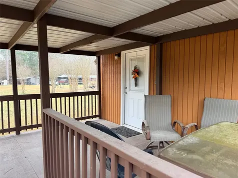 385 County Road 4547 Spurger TX 77660