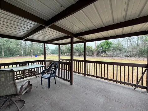 385 County Road 4547 Spurger TX 77660