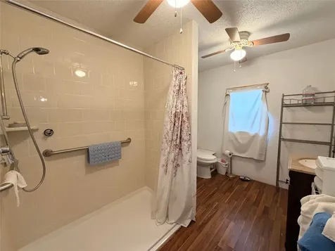 385 County Road 4547 Spurger TX 77660