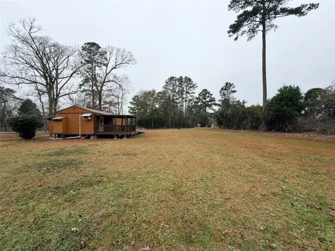 385 County Road 4547 Spurger TX 77660