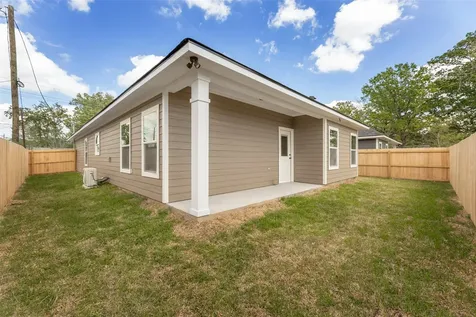 905 B W Virginia Street Navasota TX 77868