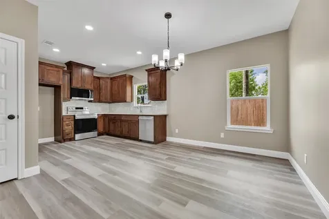 905 B W Virginia Street Navasota TX 77868