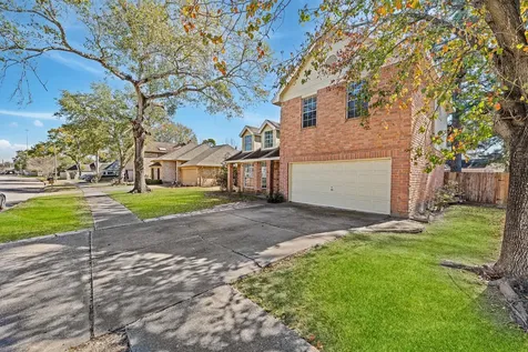 11123 Gatesden Drive Tomball TX 77377
