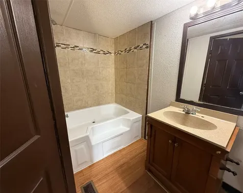 1570 County Road 3479a Cleveland TX 77327