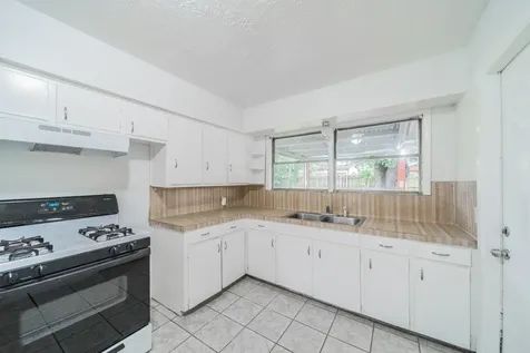 415 Gober Street Houston TX 77017