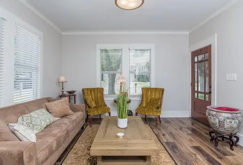 410 N Avenue D Shiner TX 77984