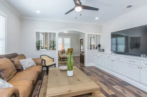 410 N Avenue D Shiner TX 77984