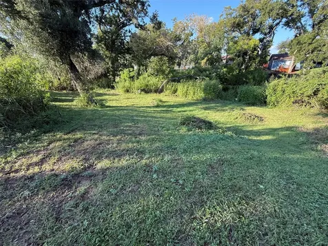 118 Creekside Lane Lake Jackson TX 77566