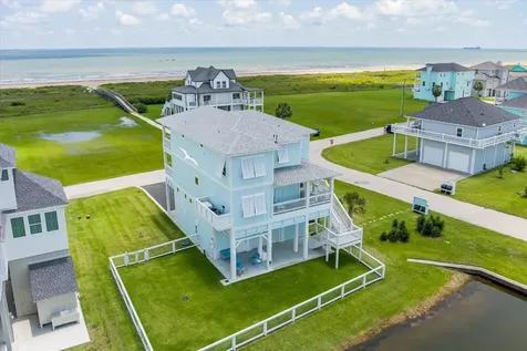 3701 Biscayne Beach Road Port Bolivar TX 77650