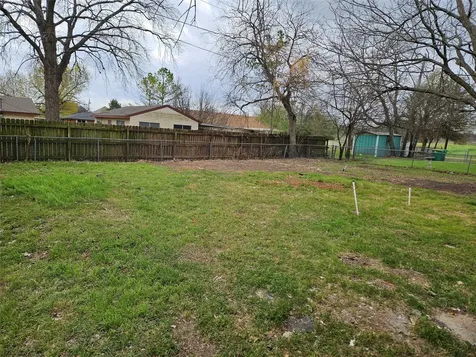 716 Dogwood Street Robinson TX 76706