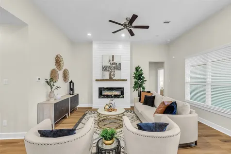 12341 N Chestnut Hills Drive Conroe TX 77303