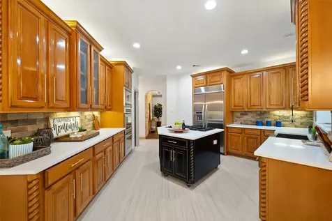10332 Hunter Creek Lane Conroe TX 77304