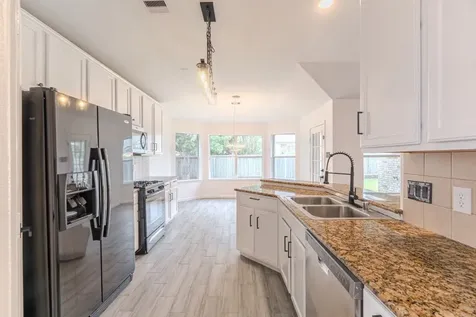 138 Bryce Branch The Woodlands TX 77382