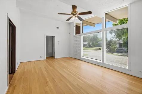 6946 Cole Creek Drive Houston TX 77092